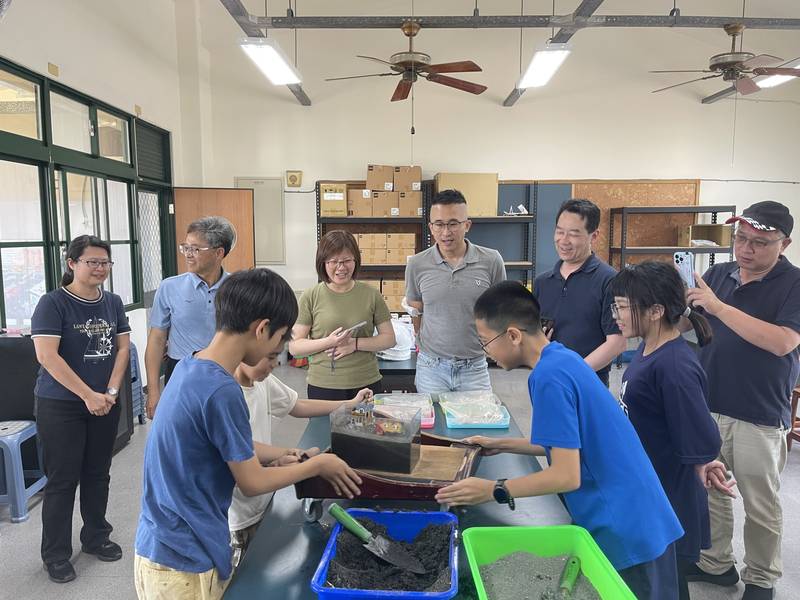 防災實力看得見!臺南市114年度防災校園評選7校獲獎、1校長獲肯定