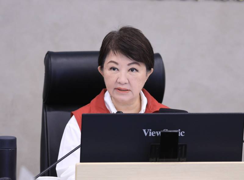 薔琵颱風逼近!中市災害應變中心一級開設 盧市長籲非必要勿外出、嚴查AI假訊息