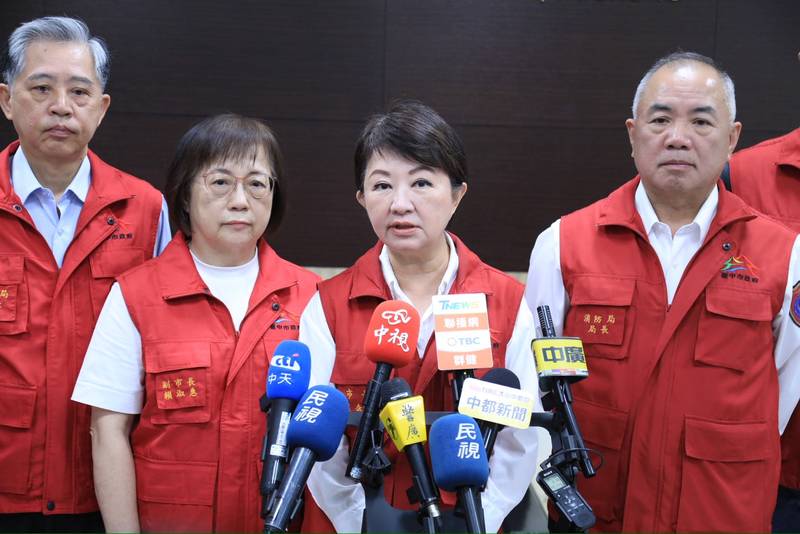 薔琵颱風逼近!中市災害應變中心一級開設 盧市長籲非必要勿外出、嚴查AI假訊息
