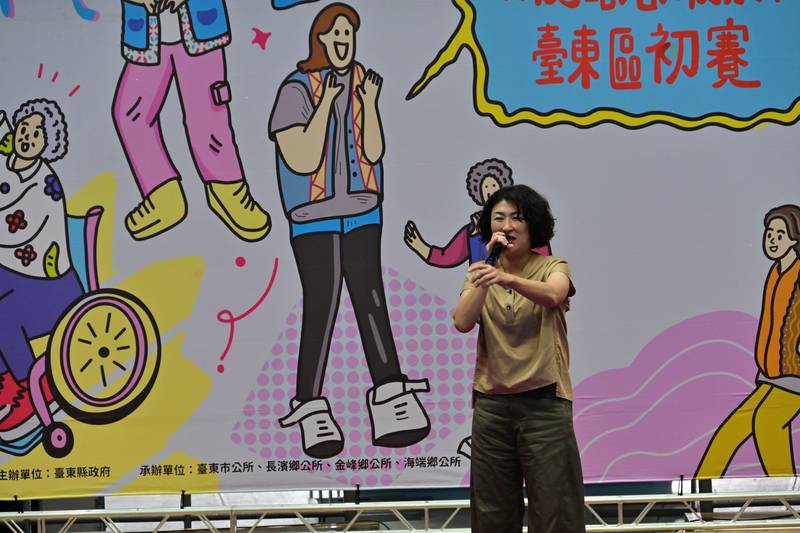 臺東縣文健站健康操初賽104隊熱情參加 饒慶鈴鼓勵長輩奪佳績