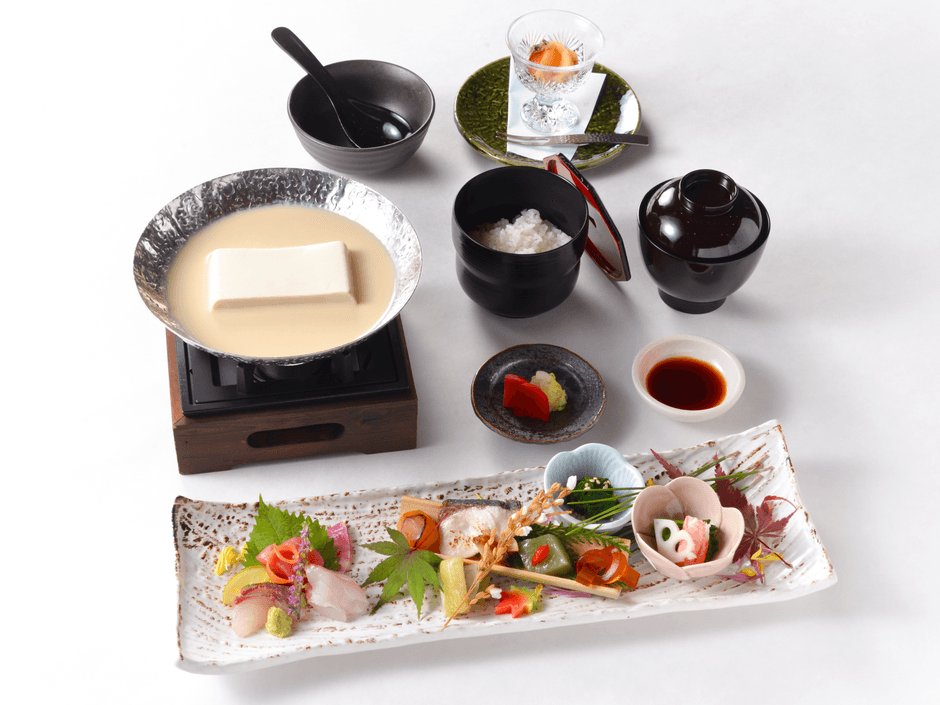 東京築地京阪Grande飯店2樓餐廳改裝「UOMAN」11月1日開幕　本鮪與黑毛和牛和洋料理