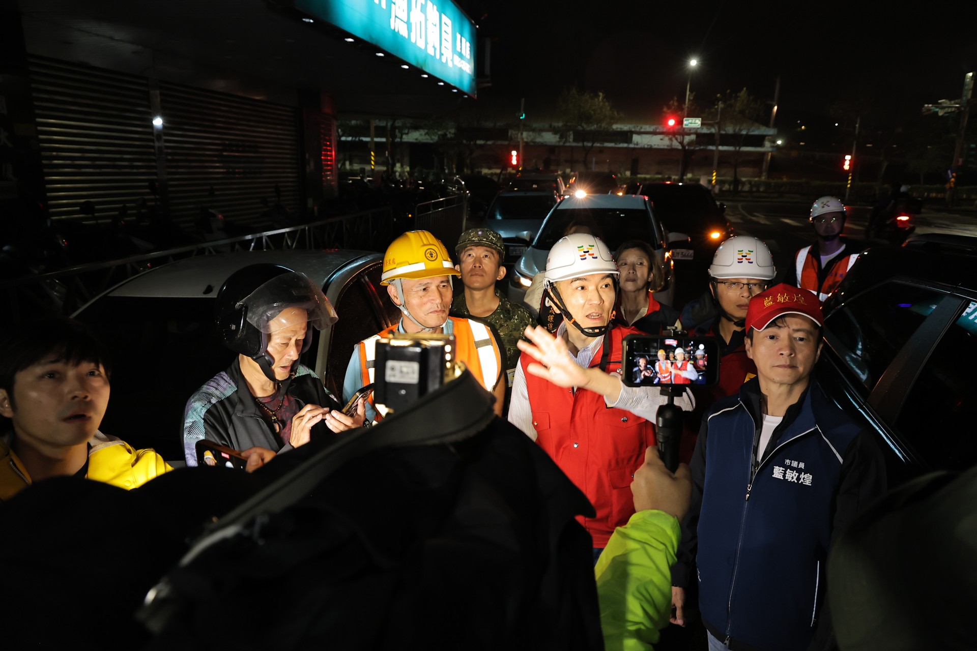 謝國樑關心中正區三沙灣一帶停電搶修進度