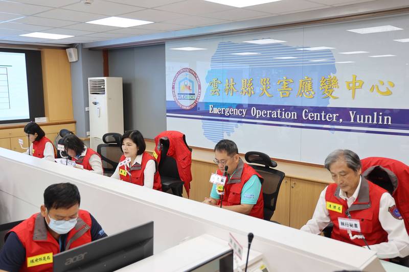薔琵颱風遠離雲林仍有3千餘戶停電 張麗善籲加快復電與農損統計