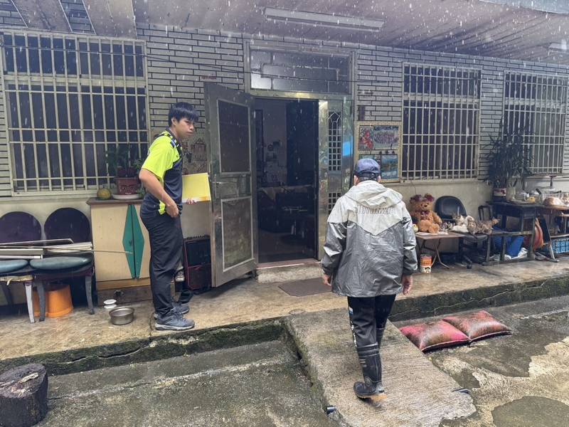 薔琵颱風威力驚人 竹縣山區預防性撤離、五峰鄉開設4處收容所