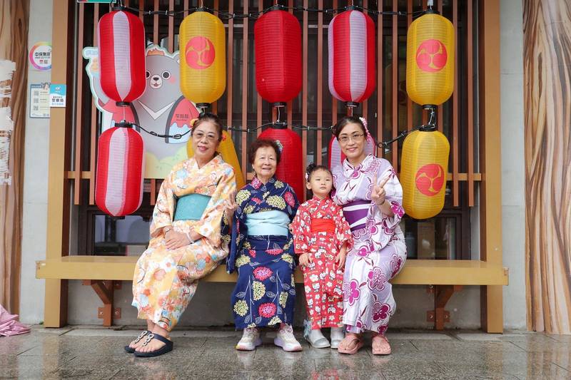 2026關子嶺溫泉美食節今日(10/24)熱鬧開幕 千份大鼎雞湯爭香、關嶺夜祭巡行點亮山城夜色