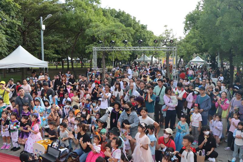 2026頭份市秋季育樂派對 親子變裝創意登場