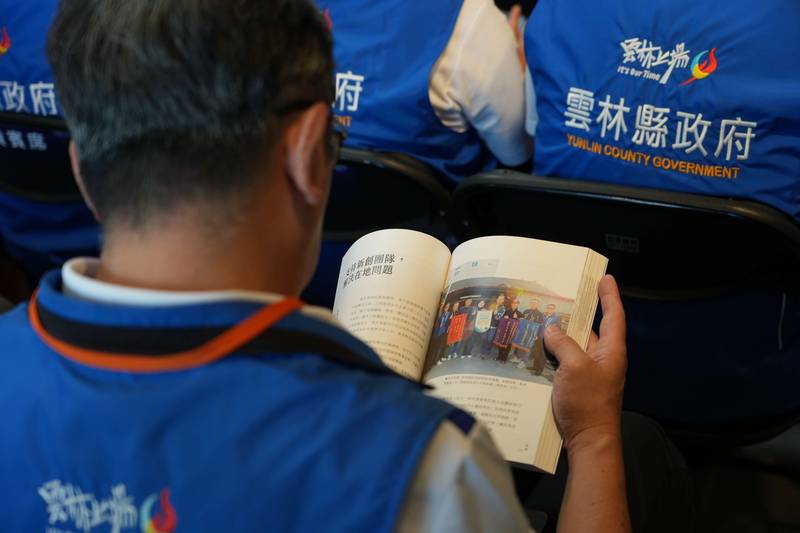 雲林縣政專書《躍上雲端》斗六簽書會 張麗善縣長分享縣政轉型成果