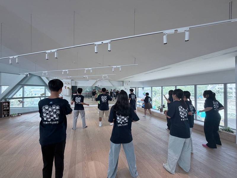 青春就這Young!臺東縣青少年福利服務中心啟用 打造音樂.舞蹈青春基地