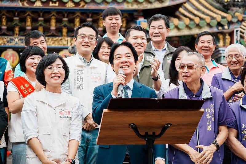 總統赴泰山參香祈福 強調政府將持續推動社福政策照顧人民 盼同心守護國家