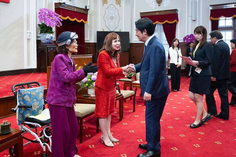 接見世華工商婦女企管協會訪團　總統：強化國防、發展韌性經濟、深化國際合作　穩健帶領臺灣向前走