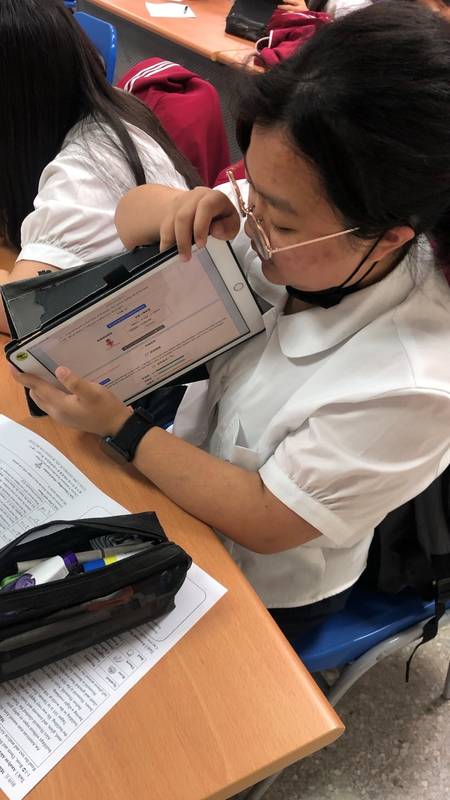 酷英平臺AI數位工具走進課堂 跨域英語學習更生活化
