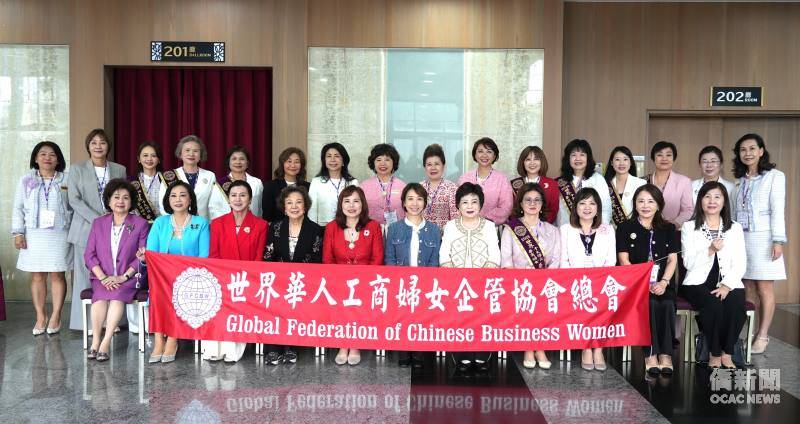 世華回國訪問團拜會僑委會 李姸慧肯定世華姊妹凝聚僑界女力