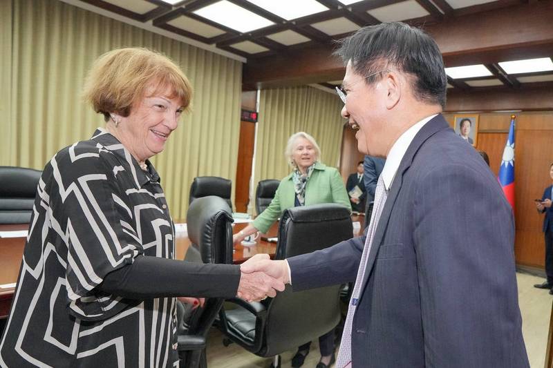 外交部長林佳龍接見「美國外交政策全國委員會」訪問團