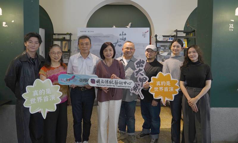 從繪本走入國樂!臺灣國樂團《出大甲城》繪本劇場音樂會 重現臺灣小鎮人神共處的奇幻時空 讓大甲的日常風景與遶境車隊躍上舞臺