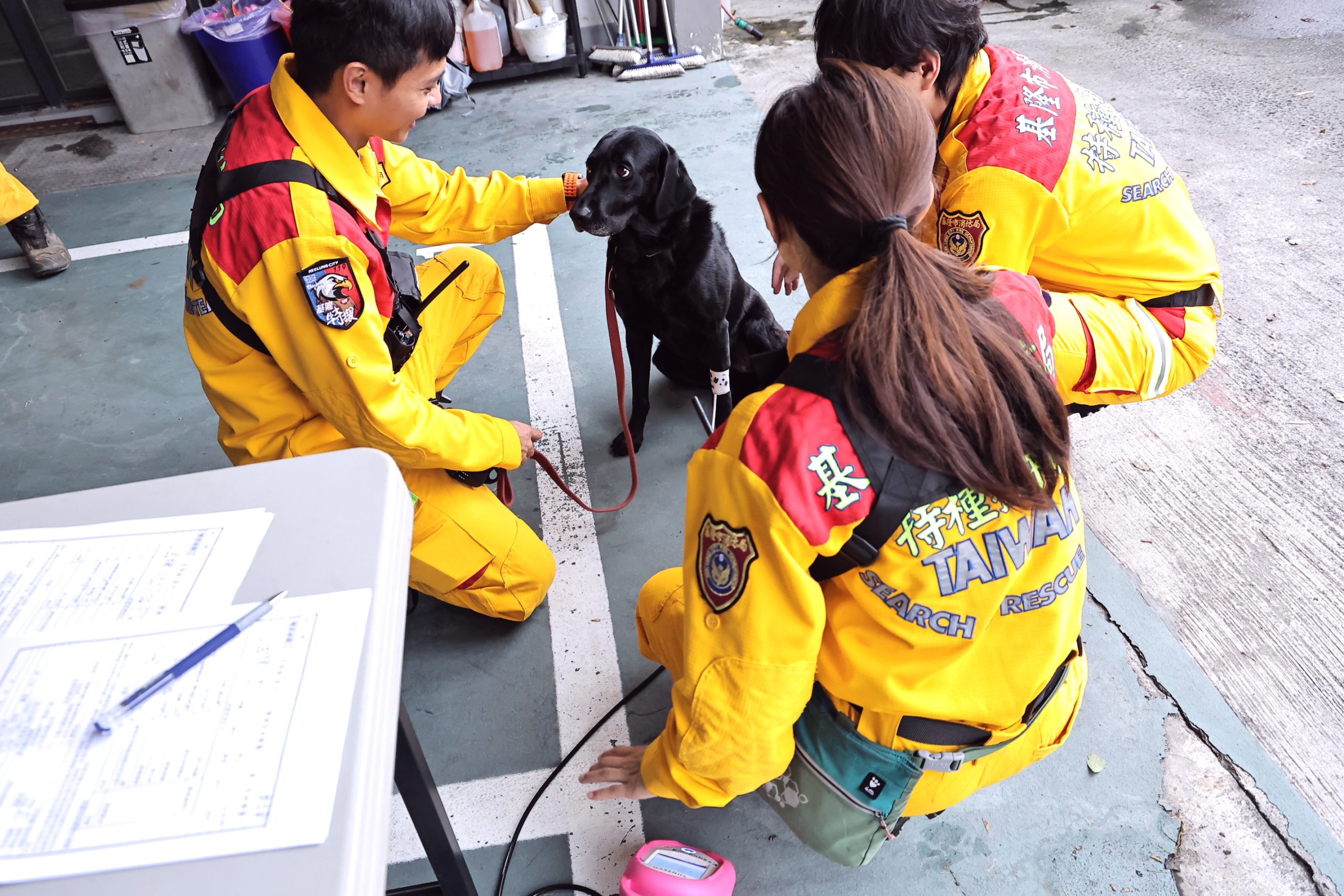 搜救犬隨隊參與認證