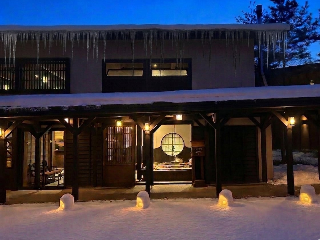 星野集團界Alps「雪國雁木燈」2027年1月4日起 50座雪屋燈籠點亮信州冬夜