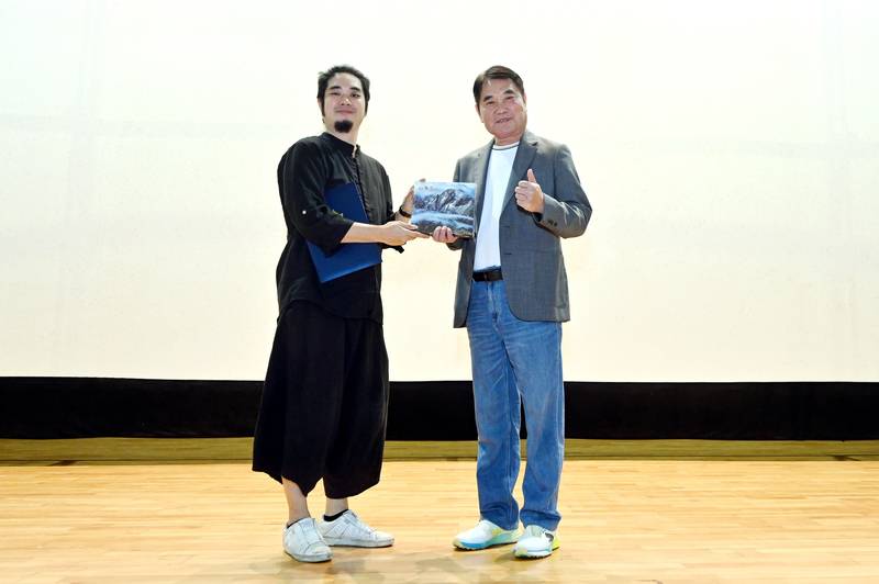 苗縣府舉辦「從空中看台灣」專題講座 縣長勉師生愛護苗栗的好山水一代代傳下去