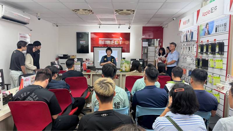 東警結合信電門市宣導防詐 揭密「LINE帳號盜用」手法