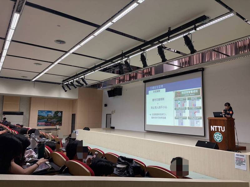 東警交通隊赴臺東大學　加強交通安全教育宣導