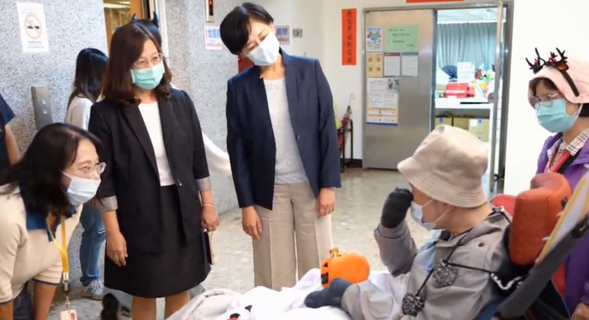 關心馨生人家屬照護情形