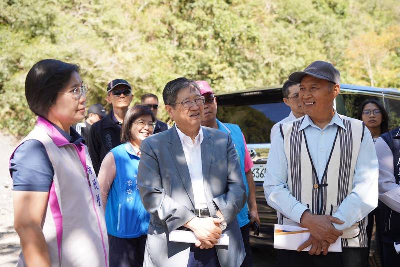 竹縣府全力爭取司馬庫斯二號橋重建 楊文科親赴現地會勘力促早日動工