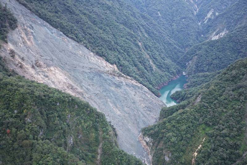 115年10月28日 萬里溪堰塞湖現況資訊