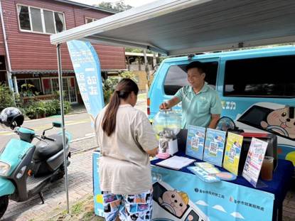 中市就業服務巡迴車深入各地 提供就近求職諮詢服務