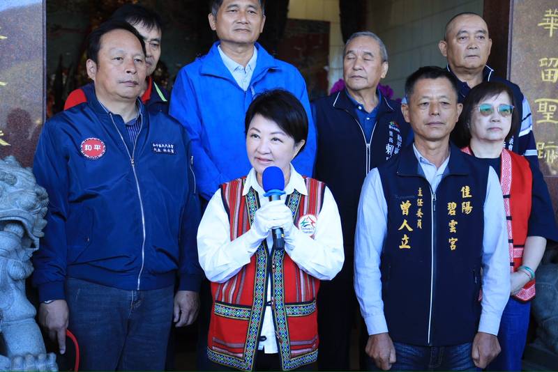 走進山城傾聽原鄉聲音! 盧市長赴碧雲宮贈匾還願:官民同心、公私協力照顧偏鄉