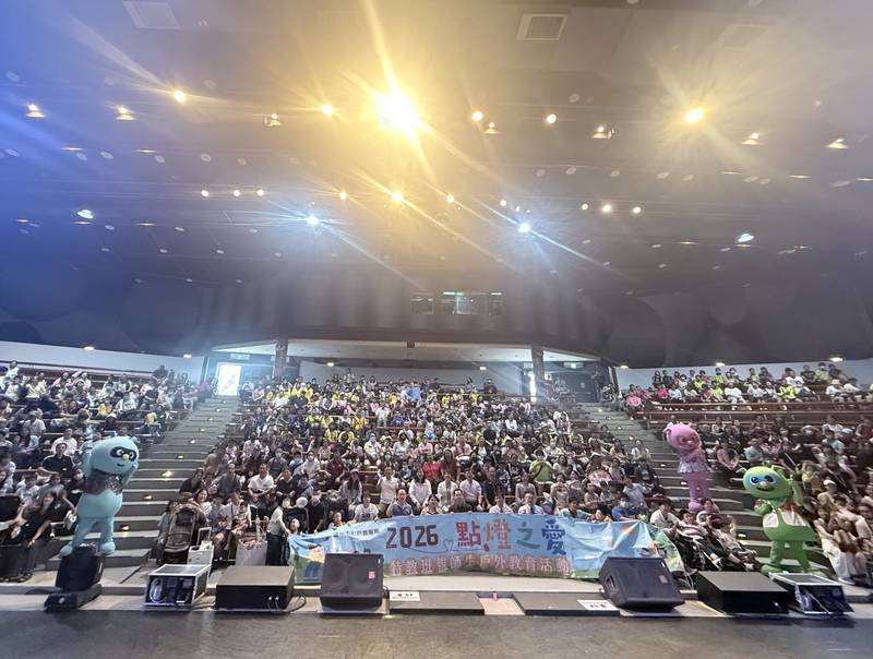 台中點燈之愛特教戶外教育　1,100名親師生同遊麗寶樂園