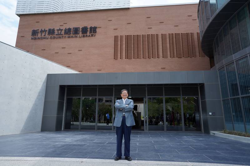 竹縣文化新地標!總圖公共藝術揭幕 楊文科宣告試營運開跑
