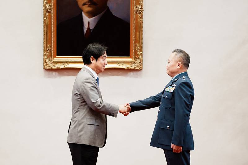 總統主持將官晉任授階典禮 期勉以專業提升戰力、以人為本打造現代化國軍