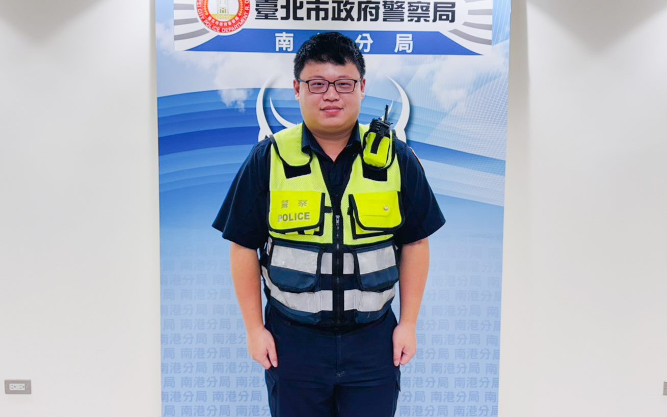 男險遭群組暗樁附和騙存款,南港警苦勸守住40萬!