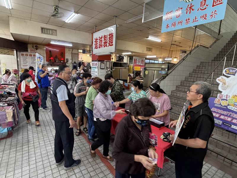 台中物調券第二波首日發放熱絡 多數場域半小時內兌換完畢