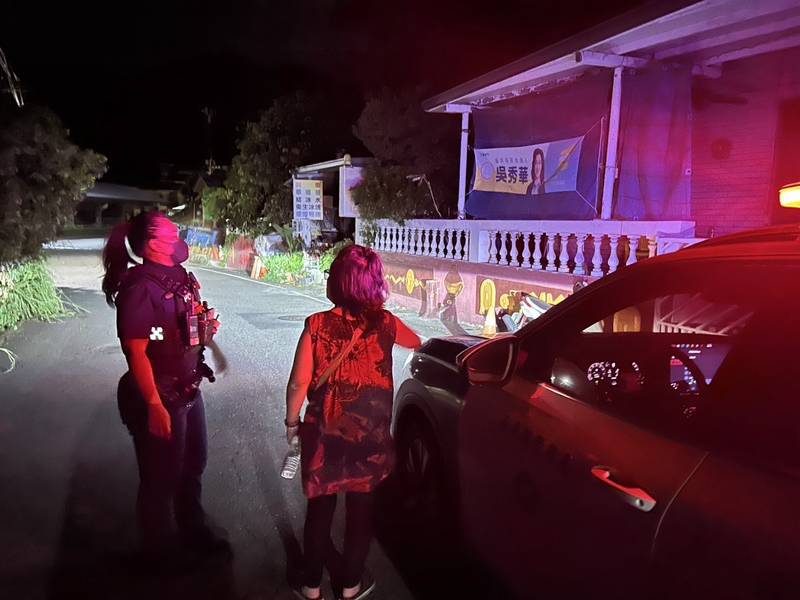 颱風夜遭友人丟包 警方暖心協助身障女子平安返家