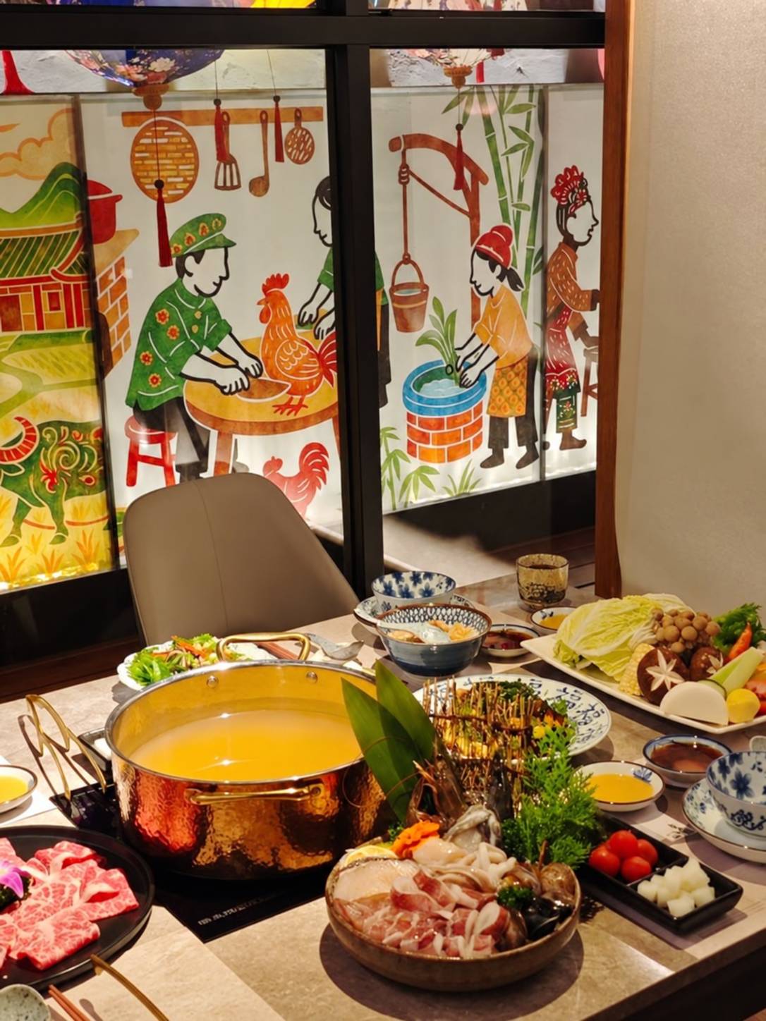 從一杯蝦湯到一鍋雜炊 聚食釜以台灣黑豬 鮮味海產與台式款待 鋪展相聚的餐桌風景 28 2026103013