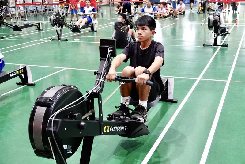 陸上划船拚速度!中市市長盃室內划船賽登場 250名學生選手齊聚大里高中競技