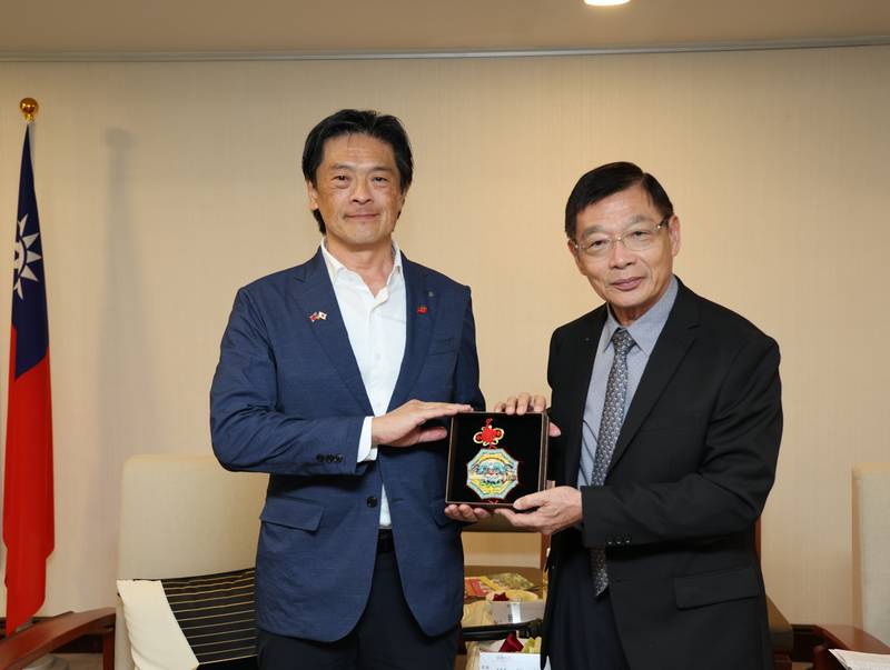 深化馬拉松與觀光交流 日本東伊豆町長岩井茂樹率團拜會台南市府