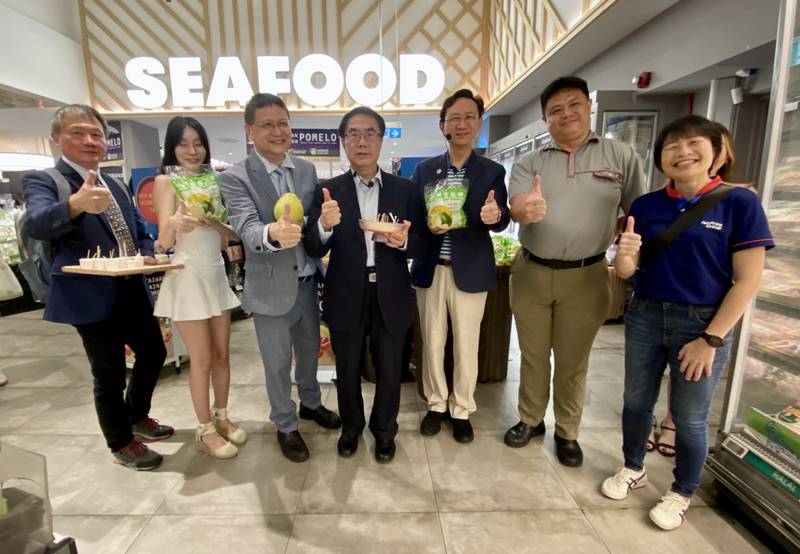 提升台南能見度,黃偉哲市長出訪 促成商機近37億