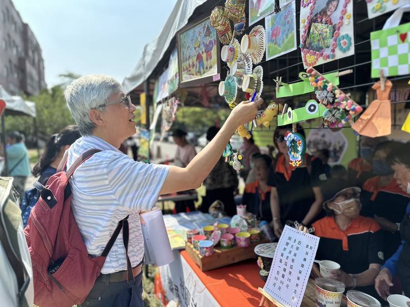 台南社區照顧關懷據點成果展 16組據點長輩載歌載舞