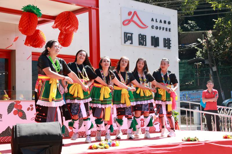部落飄香！仁愛鄉農會「阿朗咖啡」開幕