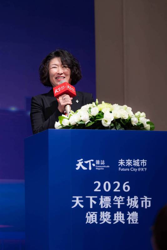 施政滿意度全國第二 饒慶鈴獲《天下》標竿縣市首長獎