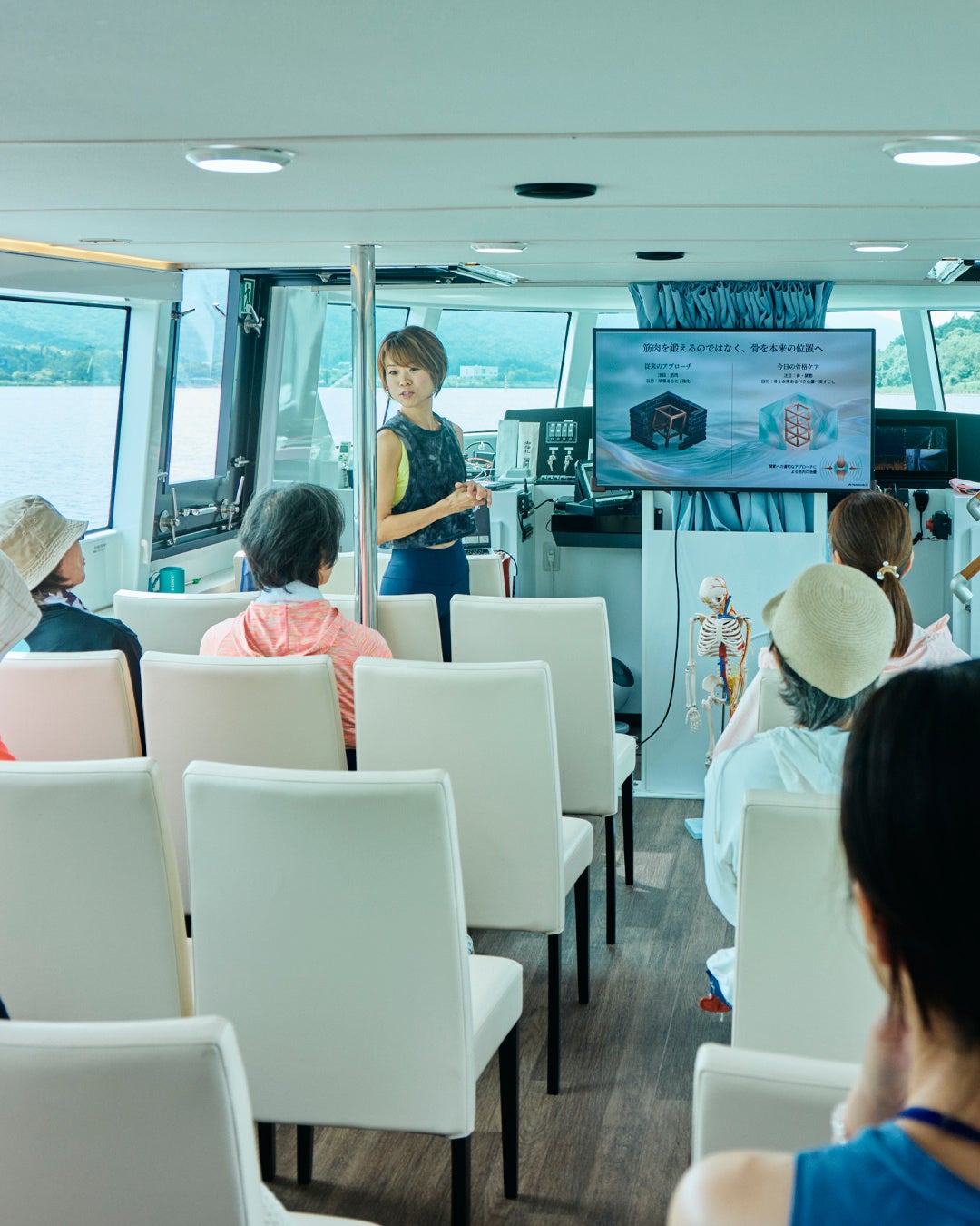 福井三方五湖「Wellness Cruise」11月3日再登場 遊覽船甲板上做瑜伽